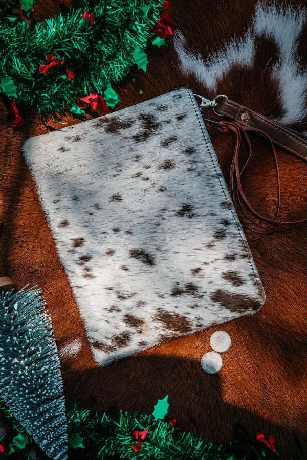 X-MAS Bundle - #05 Hide and Leather Clutch and Large Cowhide studs