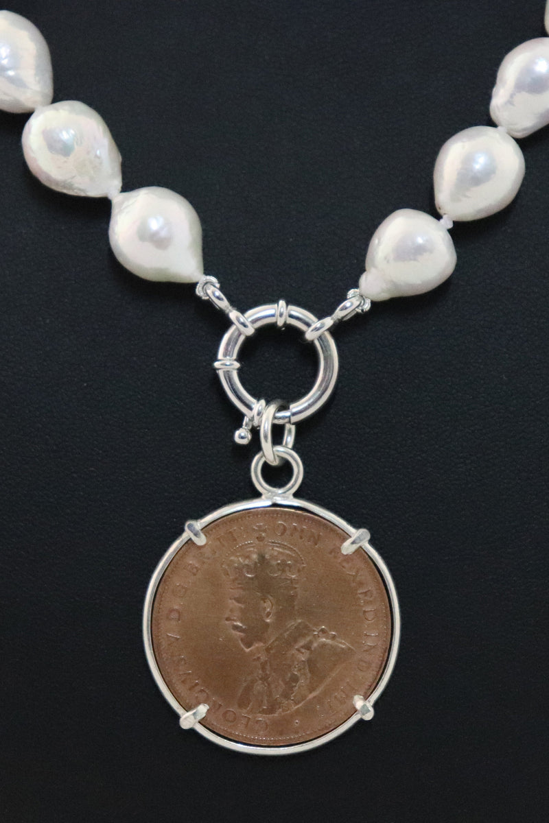 P21 Penny Coin Pendant - Commonwealth