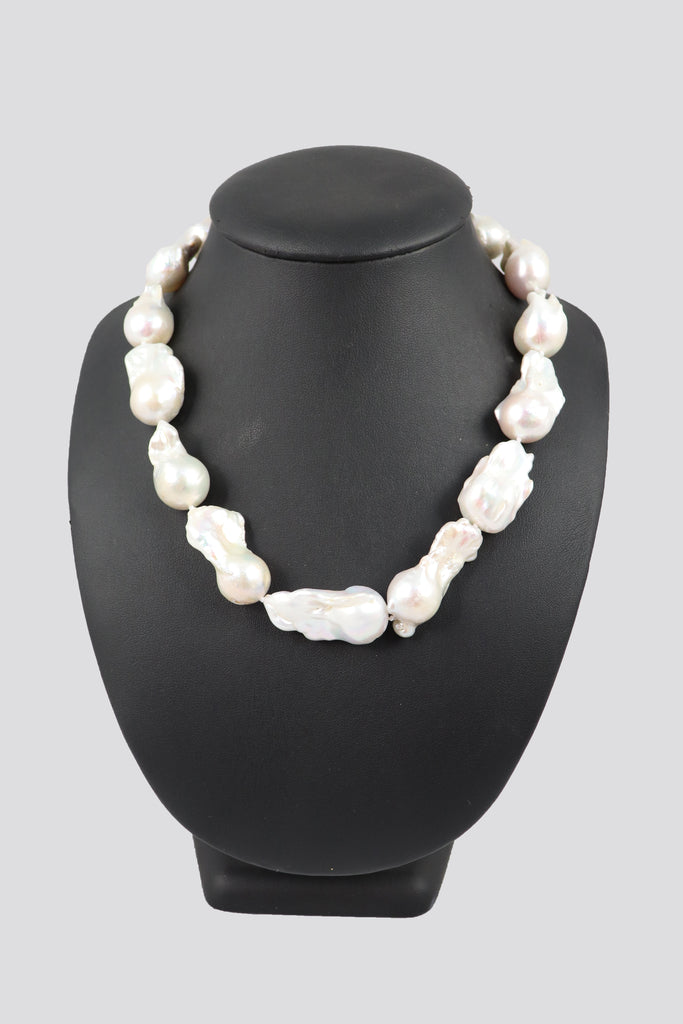 High quality deals pearl necklace